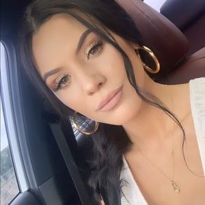 Meet your Posher, Katelyn